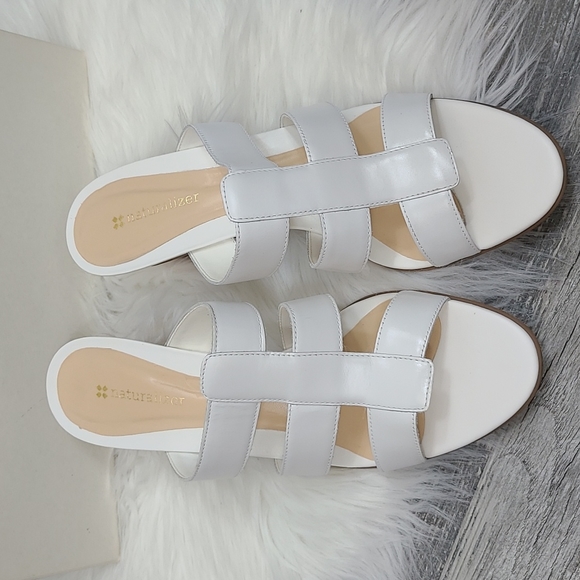Naturalizer Biton White Heel Sandal - Picture 4 of 8